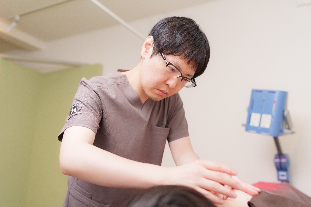 鍼灸施術のイメージ。